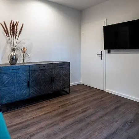 With 2 Bedrooms